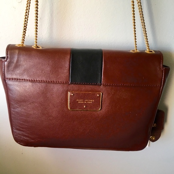 Marc Jacobs Leather Mini Polly Crossbody Key Lock Closure Chain Handbag - Picture 13 of 15